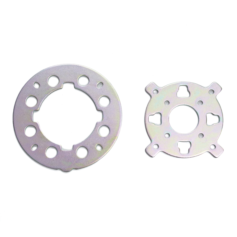 ¿En qué partes del vehículo se utilizan principalmente bridas de acero automotriz?