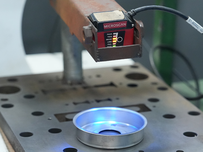 Proporcionarle las últimas noticias empresariales e industriales.